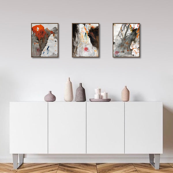 PP55 XS4-The girl with the glitter top