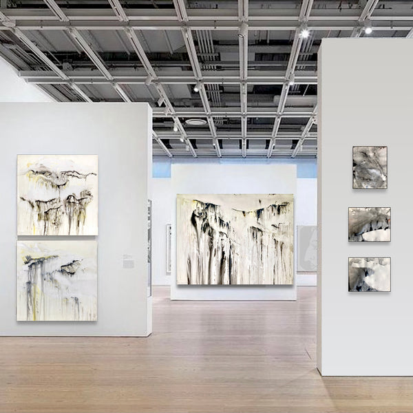 PP43 XS27-An American girl in London