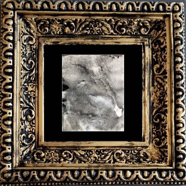 PP43 XS25-An American girl in London